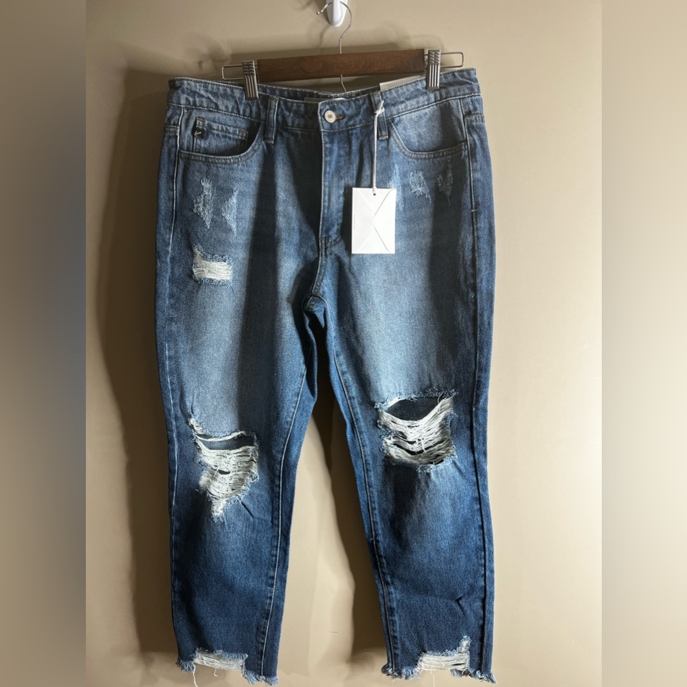 NWT Kancan high rise distressed jeans size 11/29
